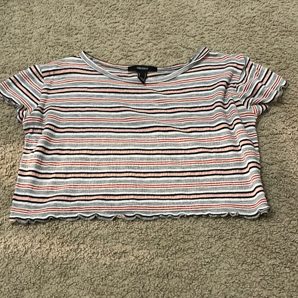 Cropped tee
